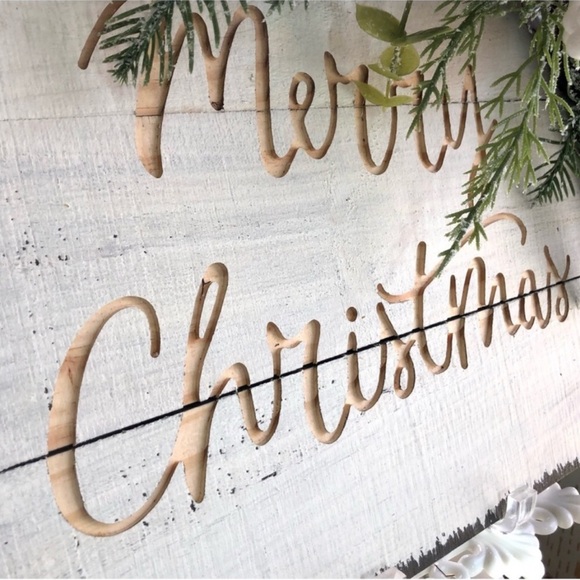 New! Woodland Rustic Carved Wood “MERRY CHRISTMAS” Sign - Picture 2 of 7